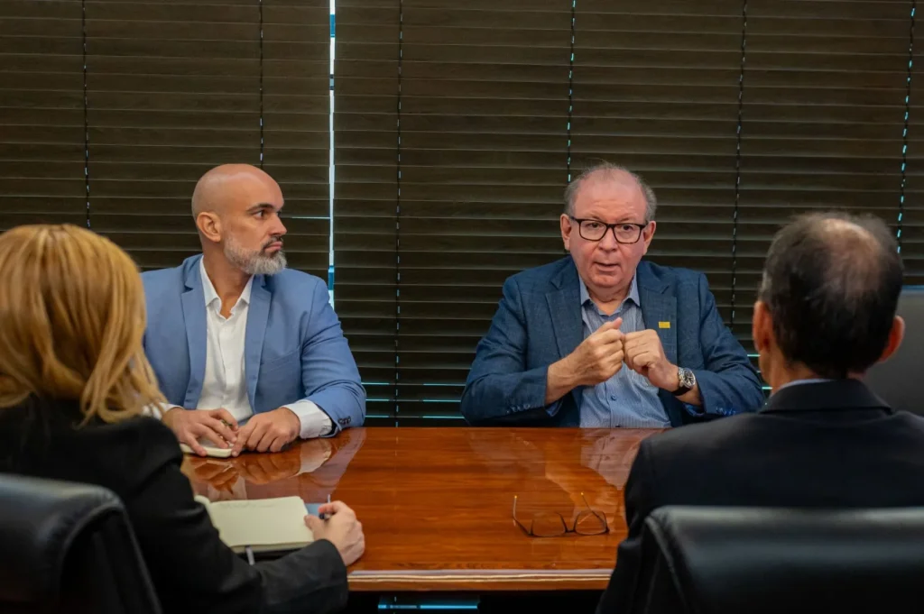 Presidente da FIEC recebe diretor-presidente da Embrapii