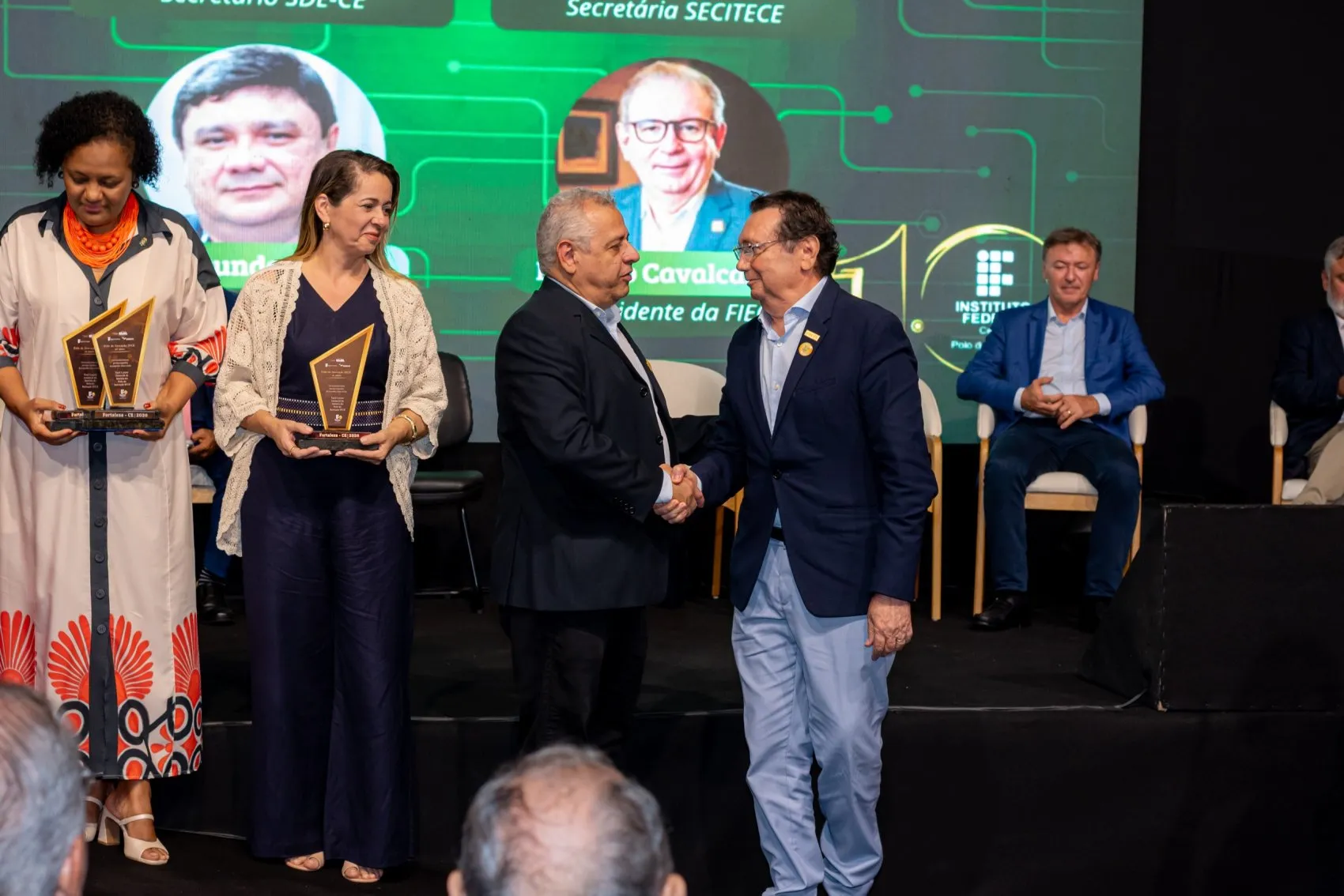 FIEC é homenageada nos dez anos do Polo de Inovação do IFCE por contribuição ao ecossistema de inovação